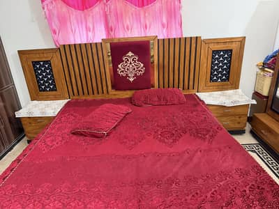 Bed, Singermaiz, and Almari for sale