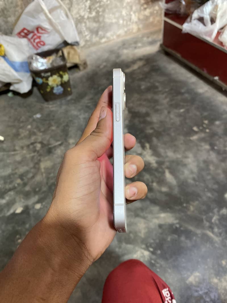 Apple iPhone 14 5