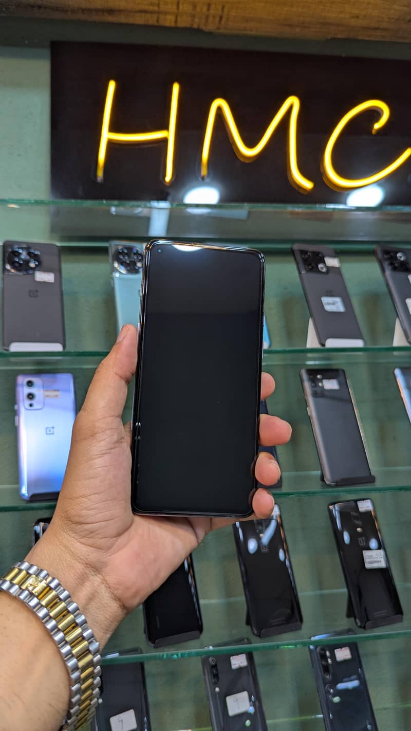 One Plus 9 5G 3