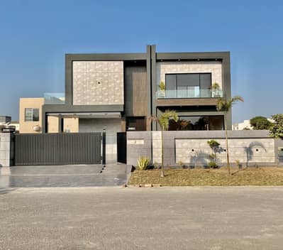 1 Kanal Elegant Designer Bungalow Phase 7