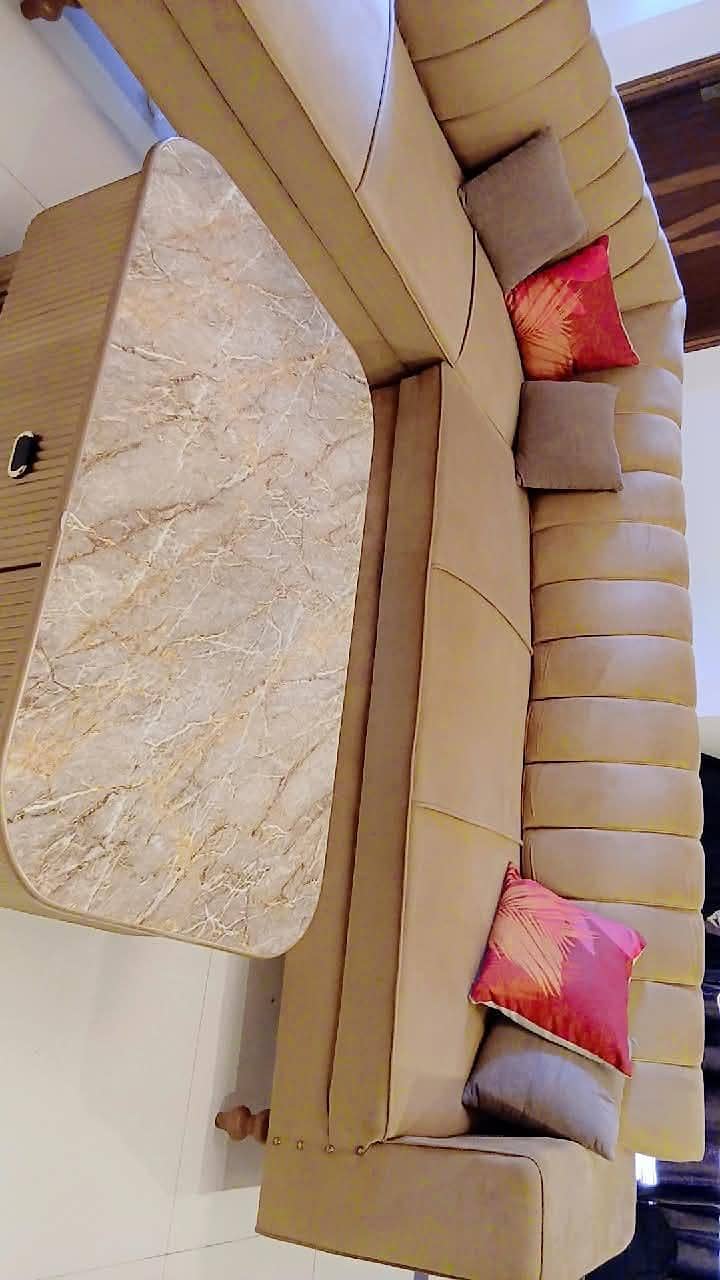 L shape Sofa with table 0