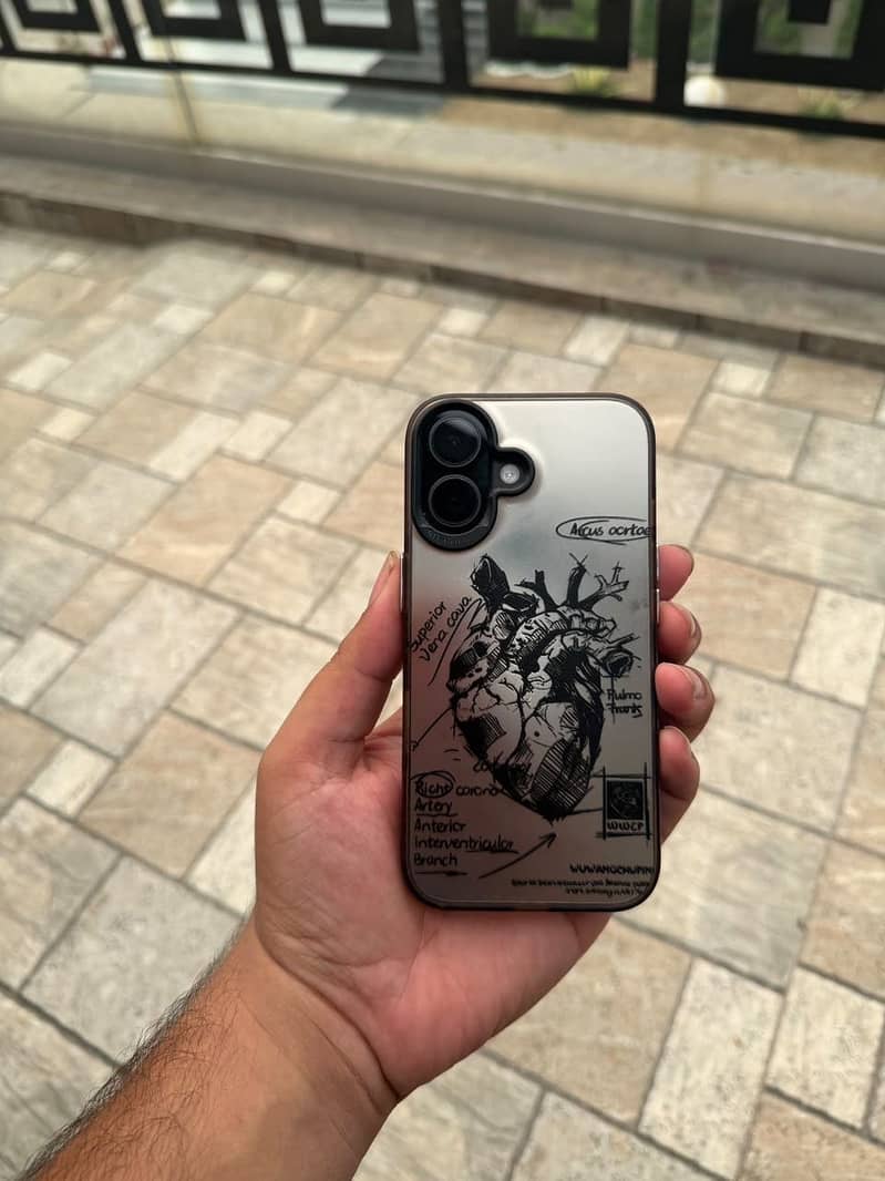 Apple iPhone 16 1
