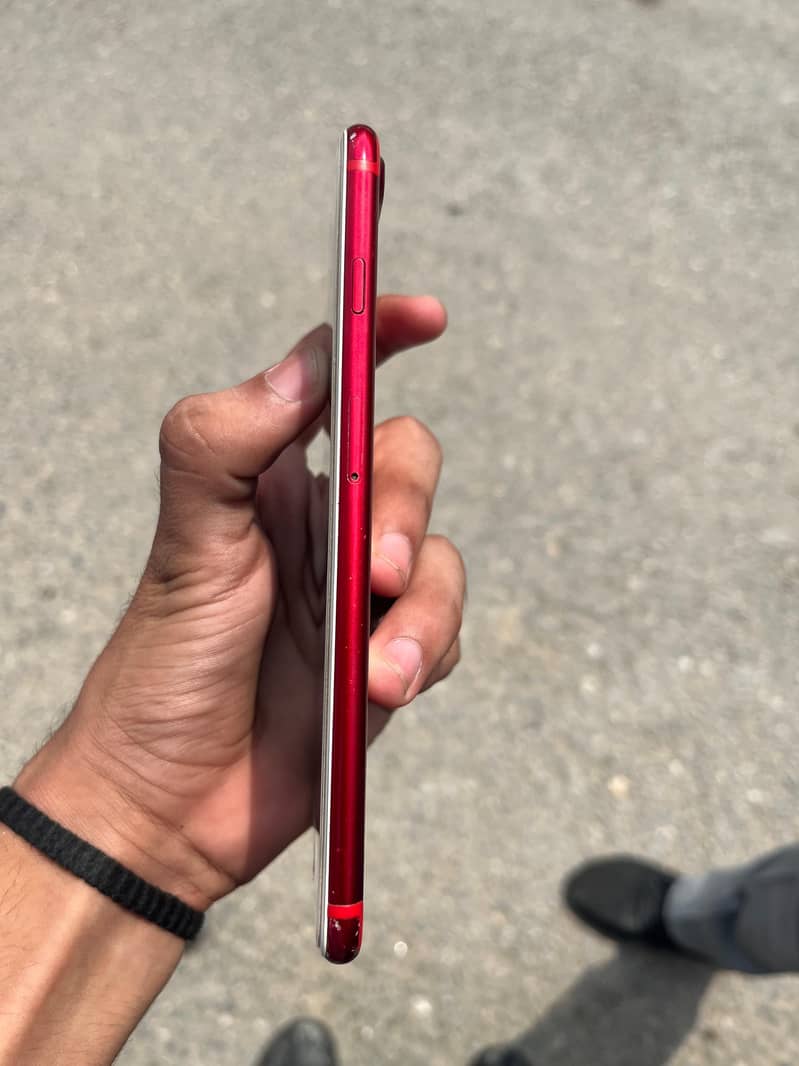 Apple iPhone 7 Plus 2