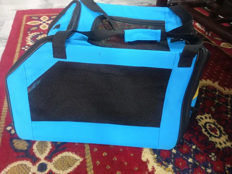 imported pet ( cats & dogs) travelling bag — photo 4