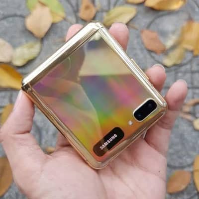 Samsung flip z Gold 256gb /8gb