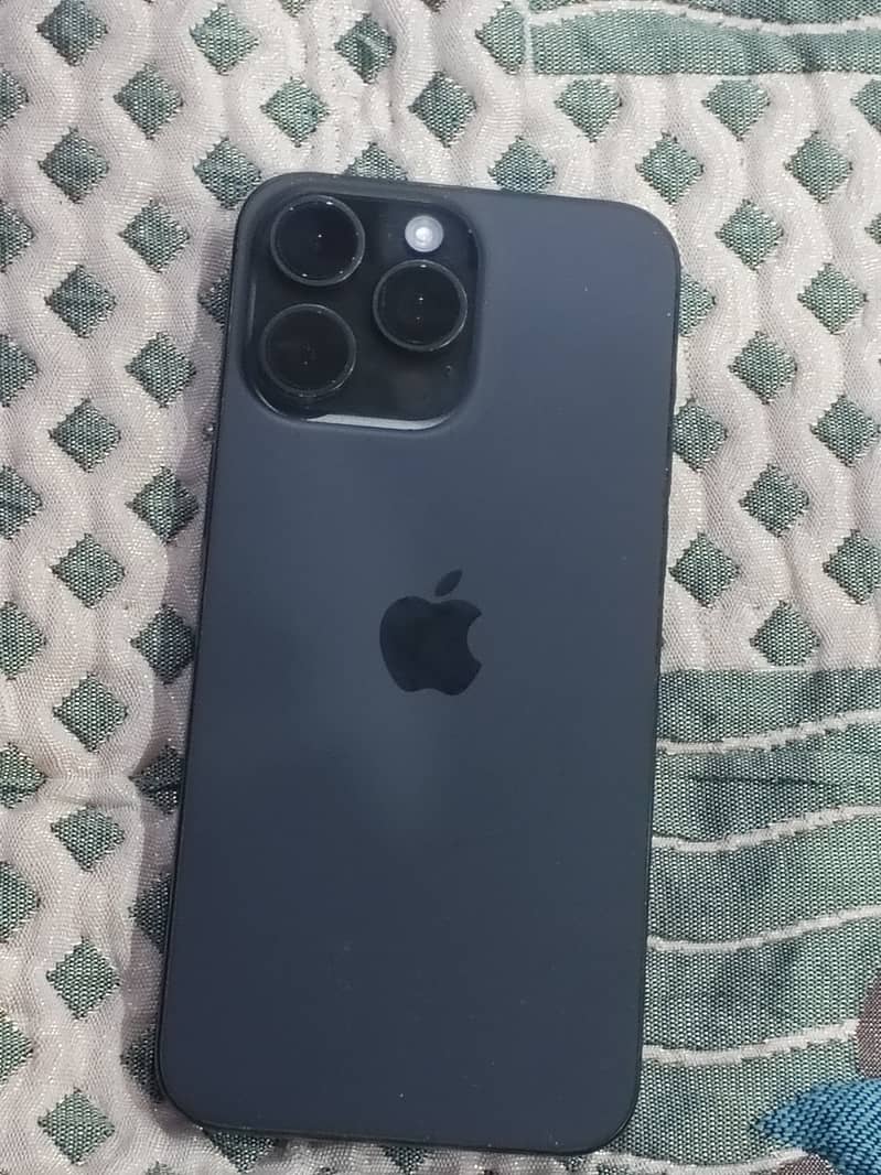 Apple iPhone 15 Pro Max 0