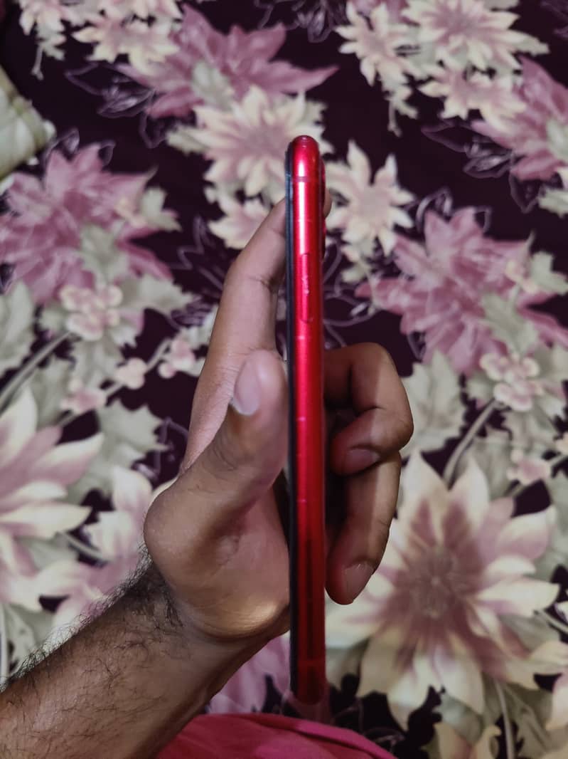 Apple iPhone 11 3