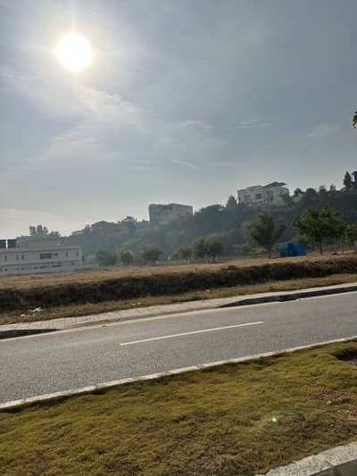 Prime Location, SOUTH OPEN + HEIGHT 1 KANAL Plot DHA-5 Sector F