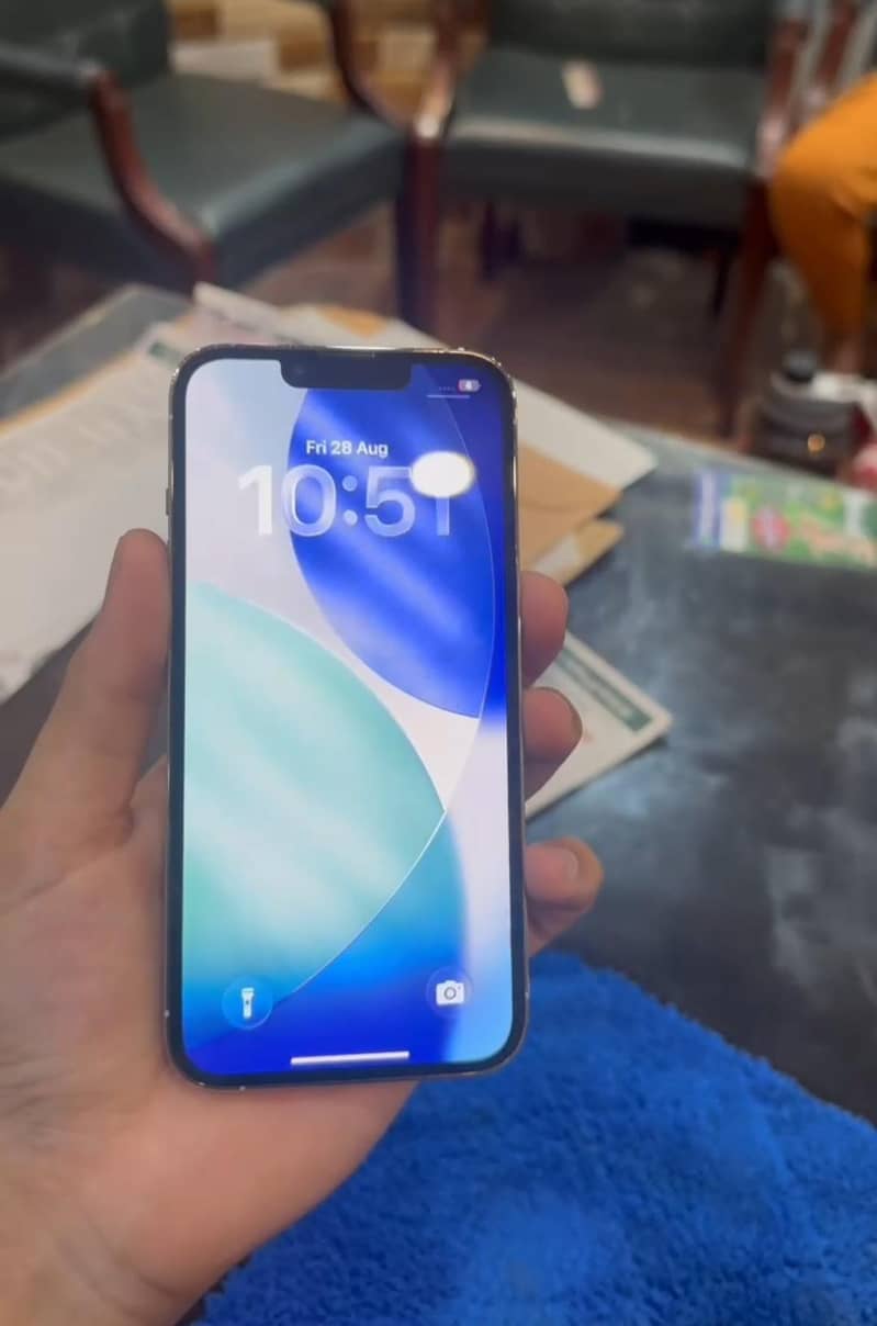 Apple iPhone 13 Pro 1