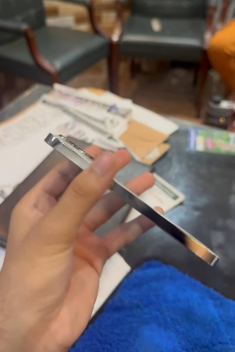 Apple iPhone 13 Pro 3