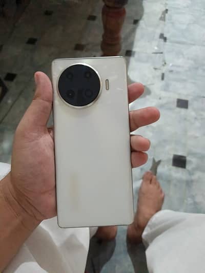 Tecno Spark 20 Pro Plus