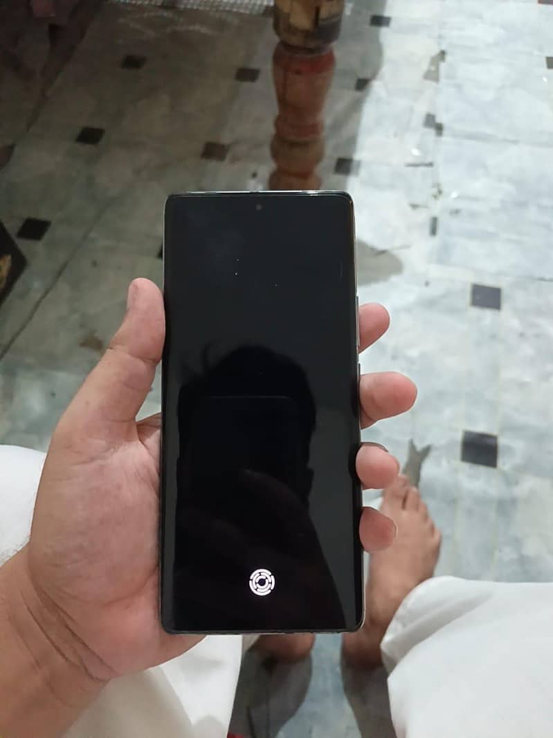 Tecno Spark 20 Pro Plus 4
