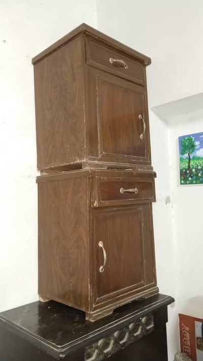 2 bed side table sets, drawers