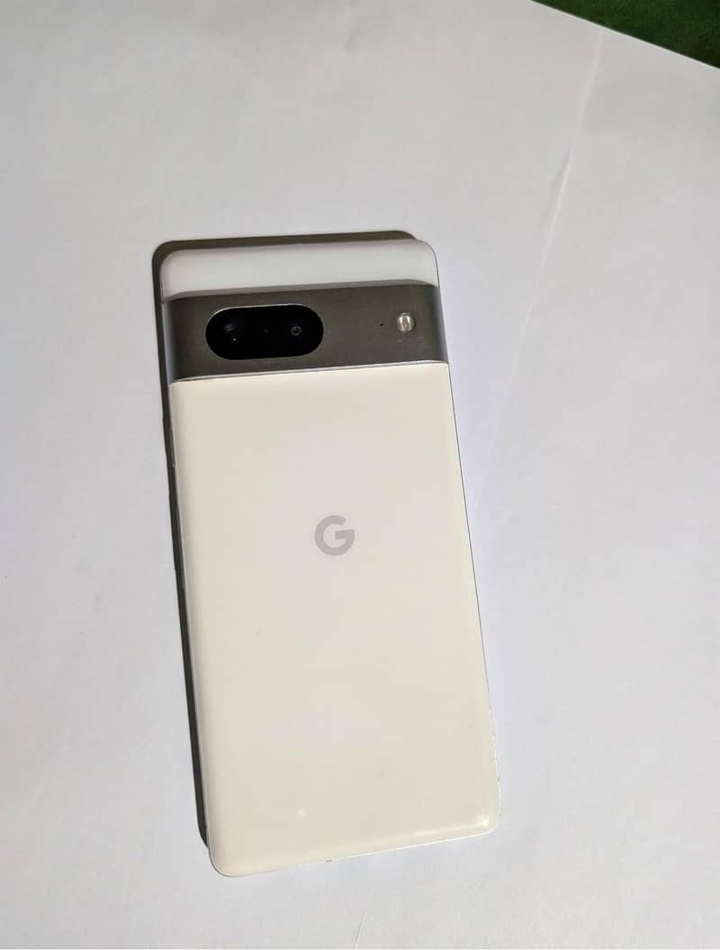 Google Pixel 7 4