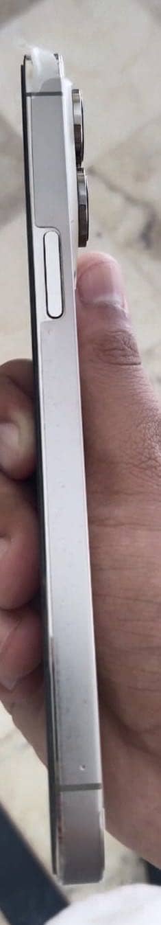 Apple iPhone 14 Pro Max 0