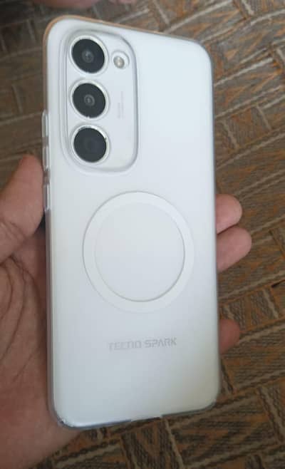 Tecno Spark 40 Pro +