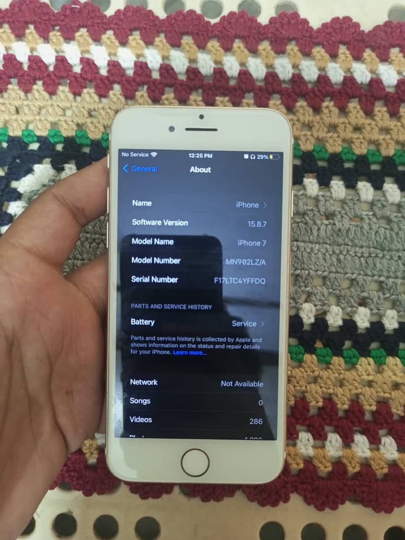 Apple iPhone 7 2