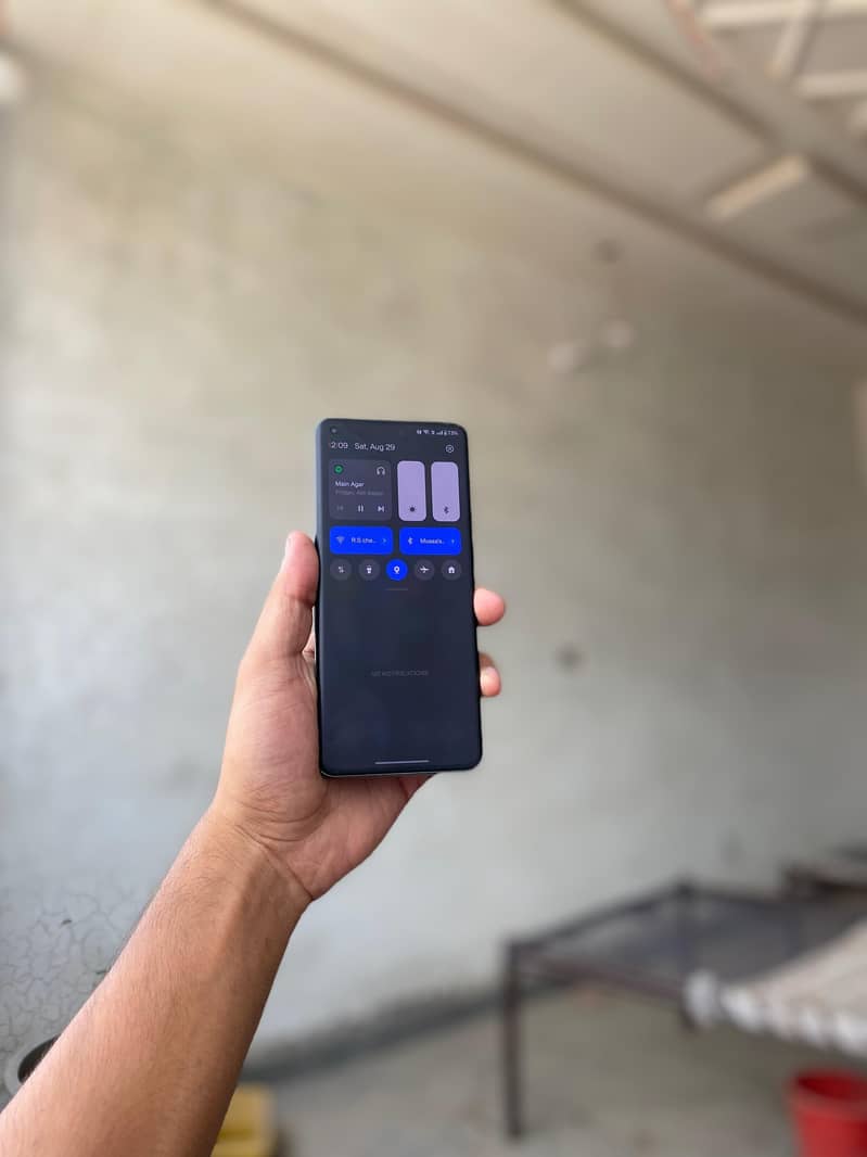 One Plus 9 Pro 5g 4