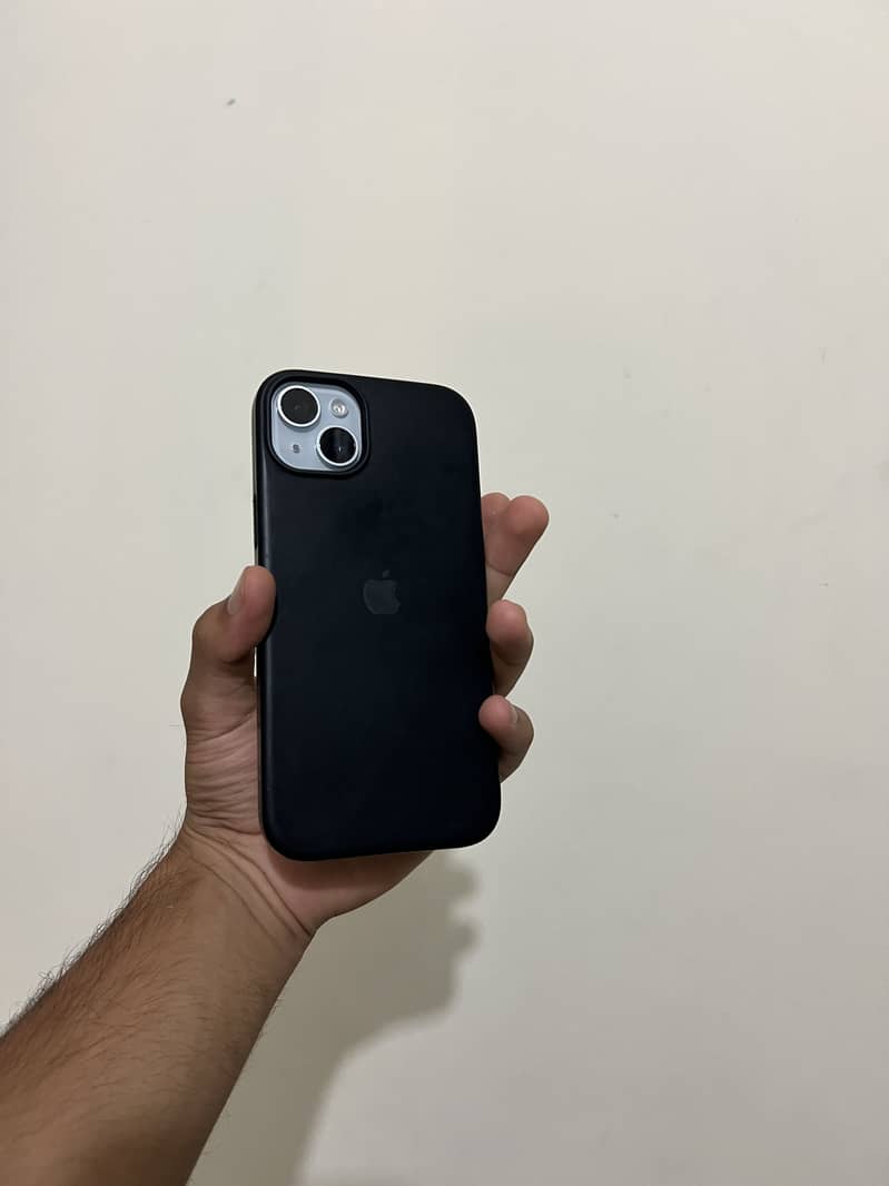 Apple iPhone 15 plus 9