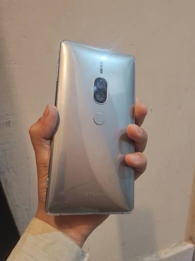 Sony Xperia XZ2 10/10 condition, NONPTA Gaming phone (60 fps in PUBG)