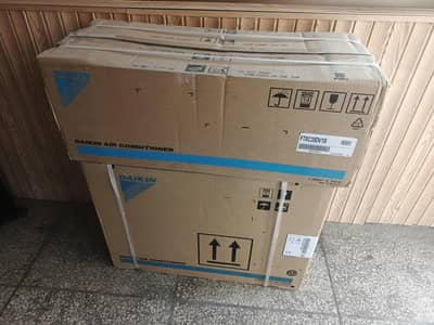 Daikin 1.5 ton non Inverter ac 410 Gas