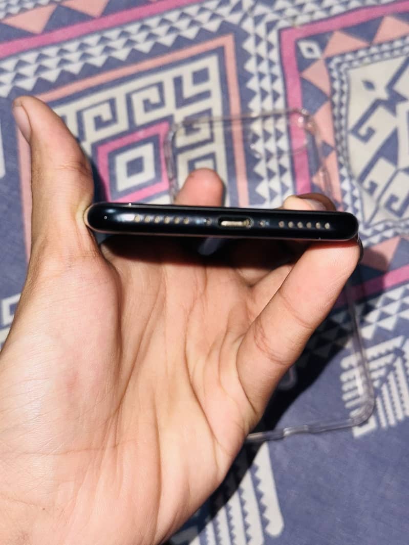 Apple iPhone SE 4