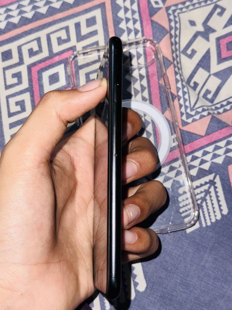 Apple iPhone SE 6