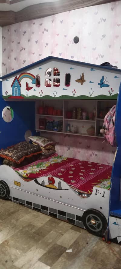 triple story double bed