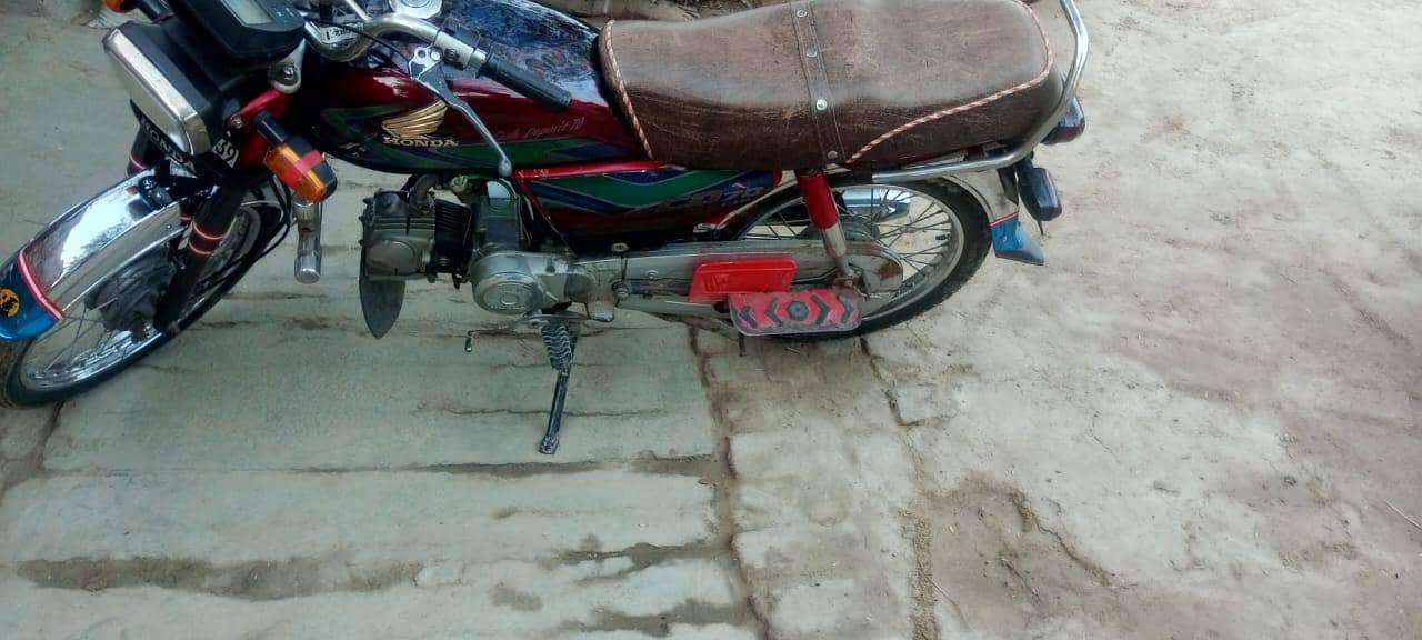 Honda cd70 model2017 4