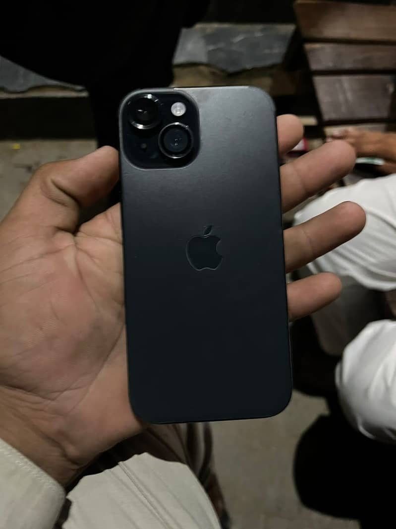 Apple iPhone 15 3