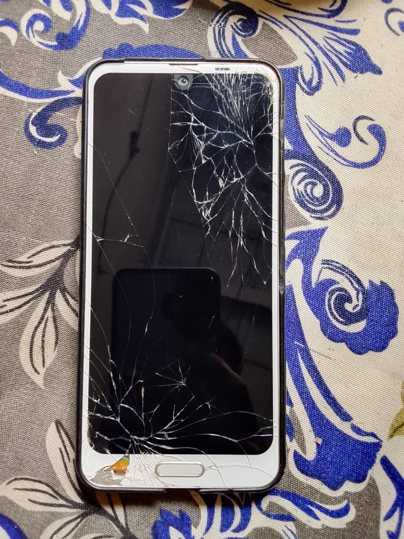 Sharp Aquos R2 0