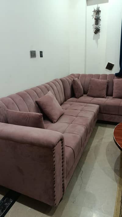 UNUSED SOFA JUST LIKE A BRAND NEW AND VERY REASONABLE PRICE