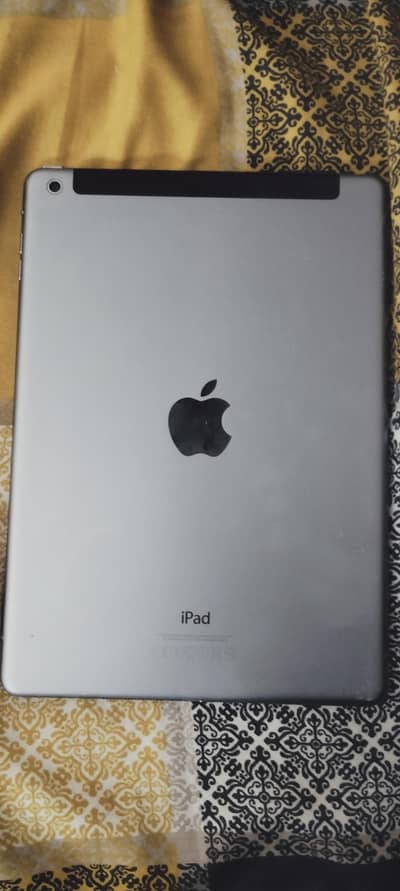 ipad ear