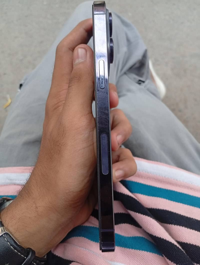 iPhone 14 Pro Max 6