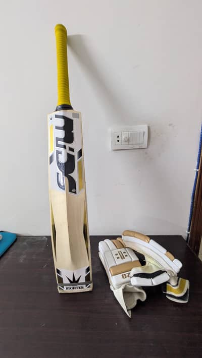 MIDS CRICKET BAT FIGHTER