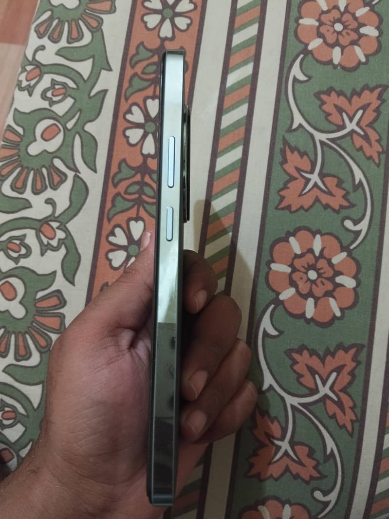 Realme 12 Plus 1
