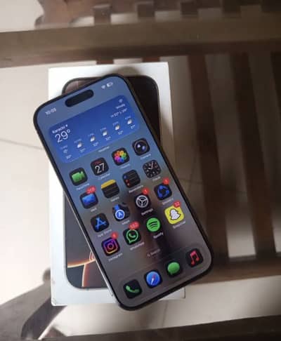 Apple iPhone 16 Pro