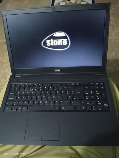 Stonebook p11a | core i5 8th | 4gb ddr4 128gb m2
