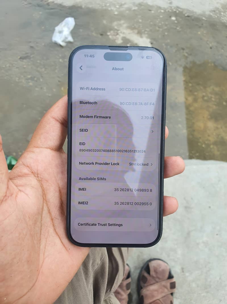 Apple iPhone 16 7