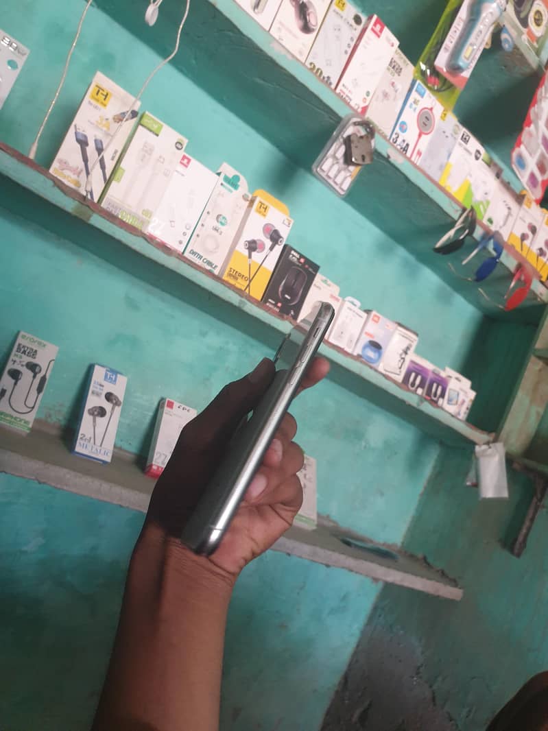 Apple iPhone X 2