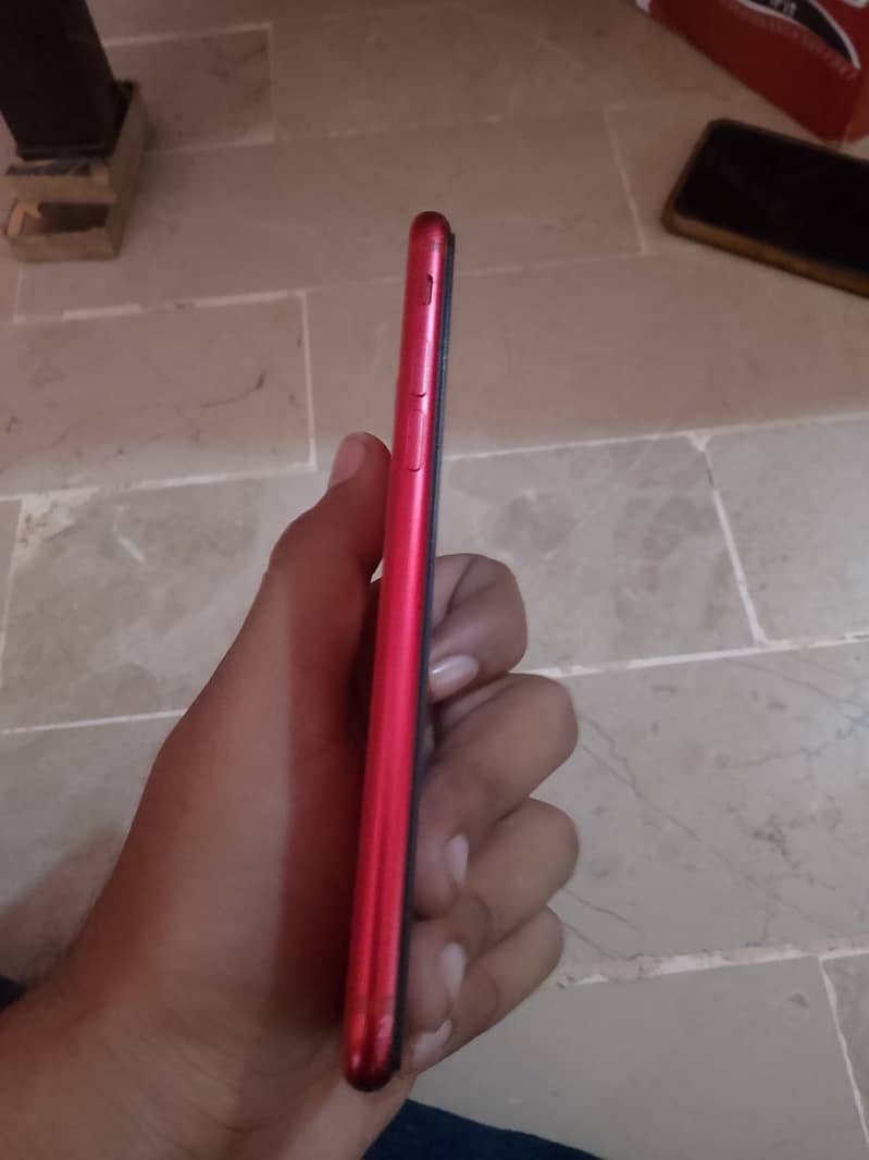 Apple iPhone SE 8