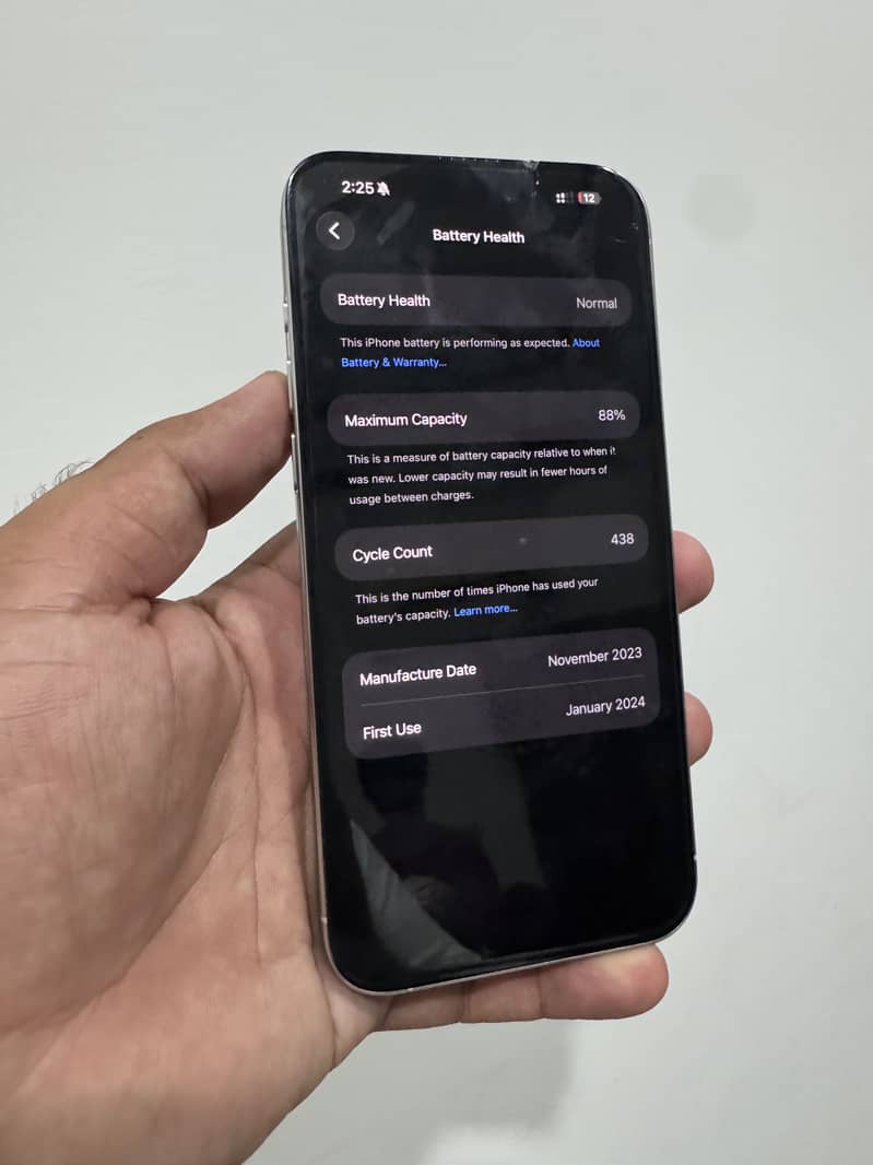 Apple iPhone 15 Pro Max 4