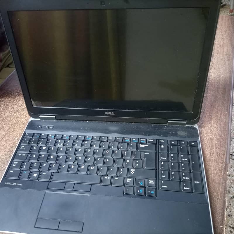 Dell Latitude E6540 2