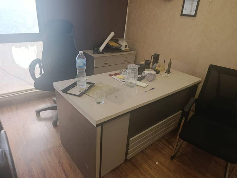 Office Table 0