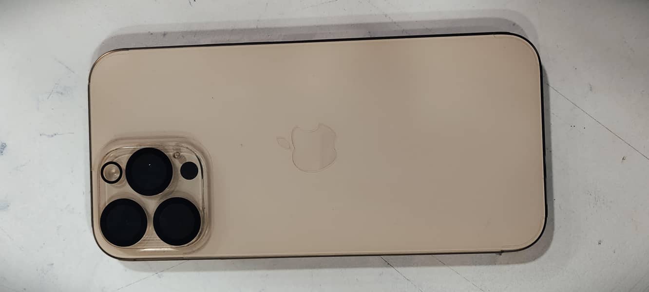 Apple iPhone 16 Pro Max 7