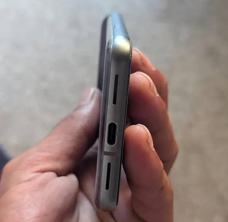 Google Pixel 8 3