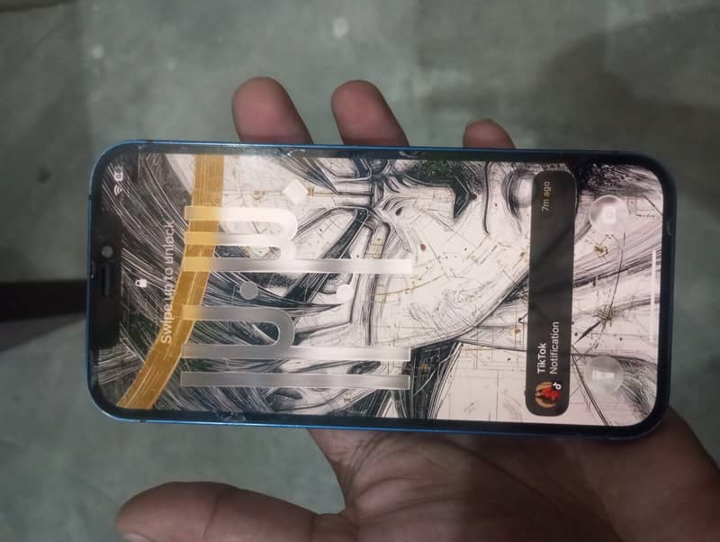 Apple iPhone 12 1