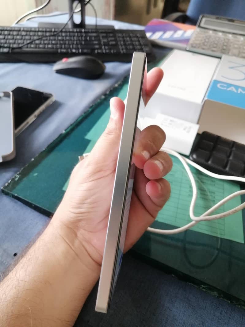 Tecno CAMON 30 Pro 4
