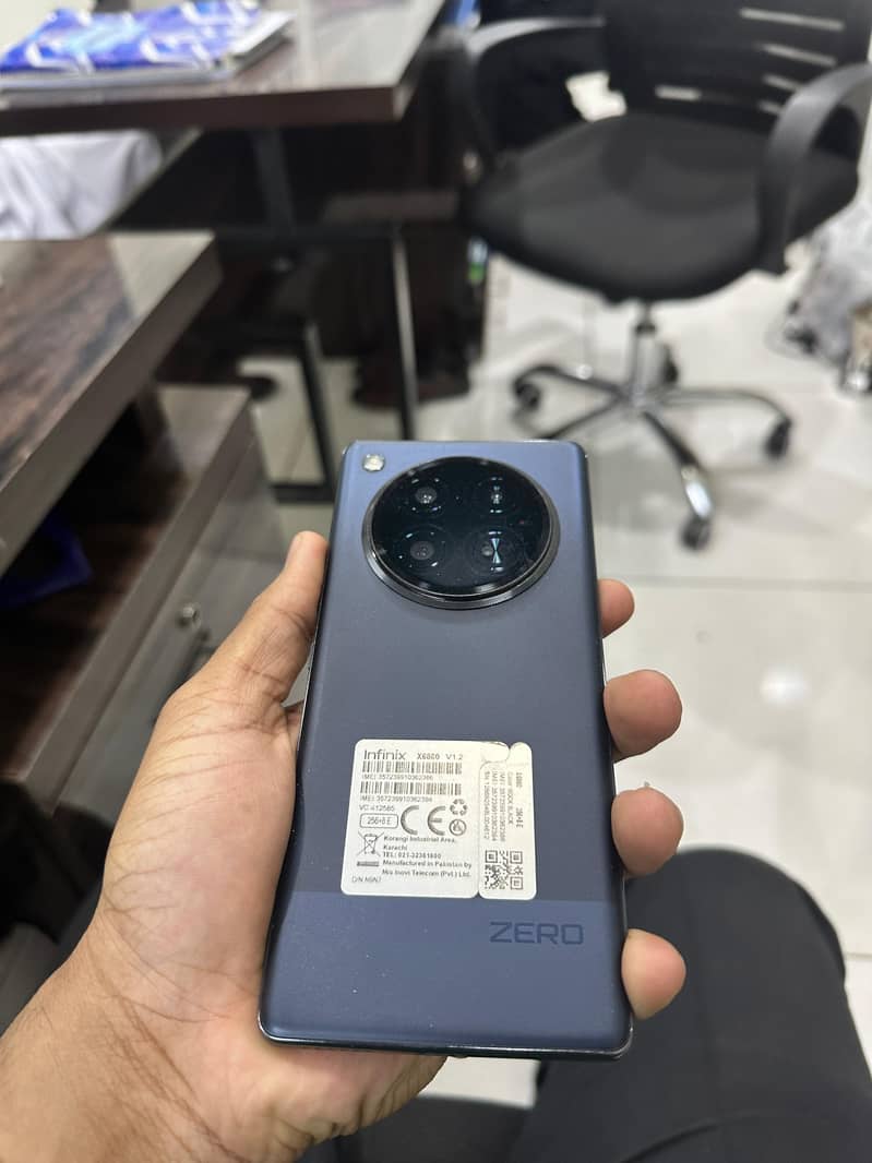 Infinix Zero 40 4
