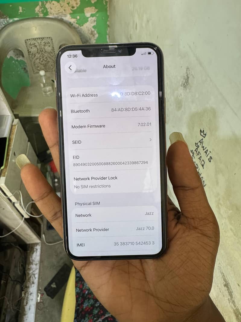 Apple iPhone 11 Pro 1